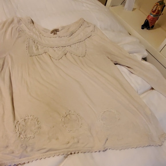 Cream casual shirt - Picture 1 of 3